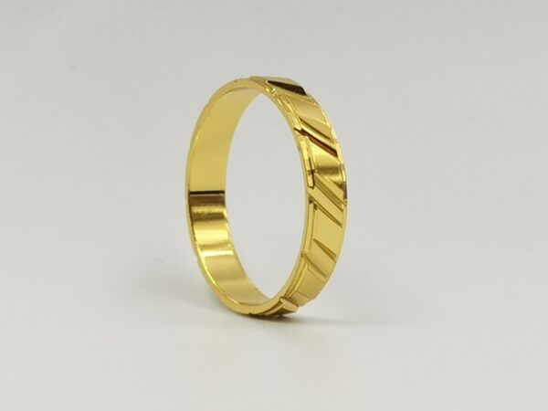 Elegant slim Ring Brazilian Gold (size 19)